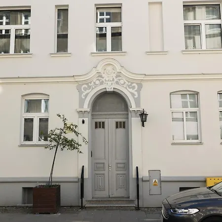 Maya's Flats & 69 - 3 In G *