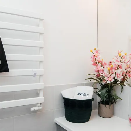 Maya's Flats & 69 - 3 In G