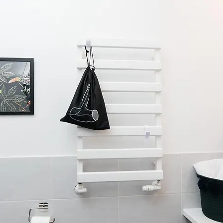 Maya's Flats & 69 - 3 In G