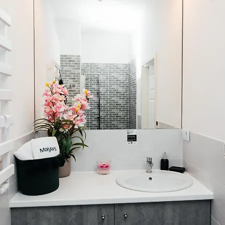 Maya's Flats & 69 - 3 In G