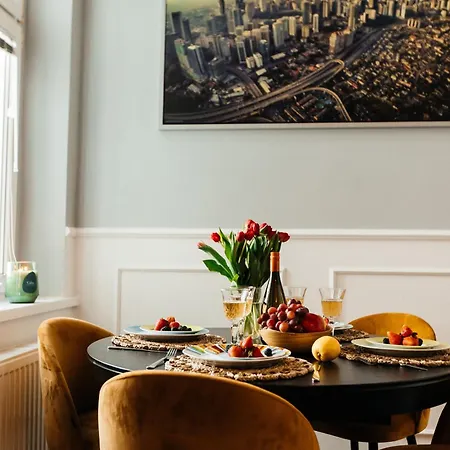 Maya's Flats & 69 - 3 In G Appartement