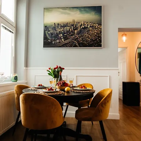 Maya's Flats & 69 - 3 In G Appartement