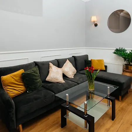 Maya's Flats & 69 - 3 In G *