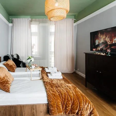 Maya's Flats & 69 - 3 In G * Gdańsk