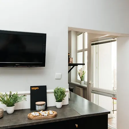 Maya's Flats & 69 - 3 In G