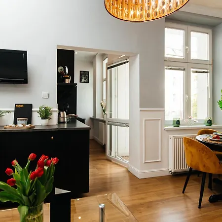 Maya's Flats & 69 - 3 In G Appartement *