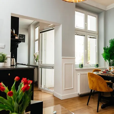 Maya's Flats & 69 - 3 In G *