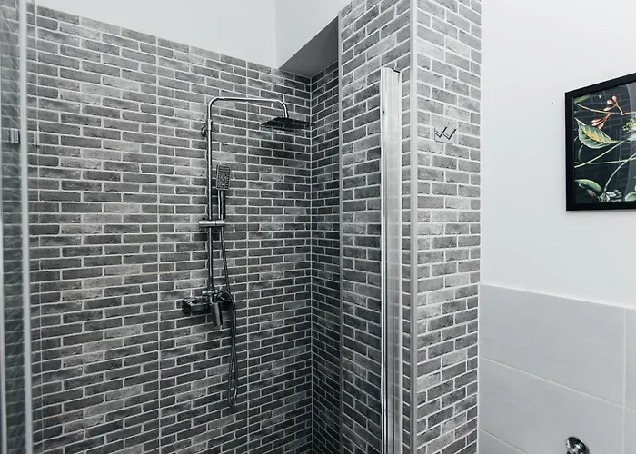 Maya's Flats & 69 - 3 In G Gdańsk