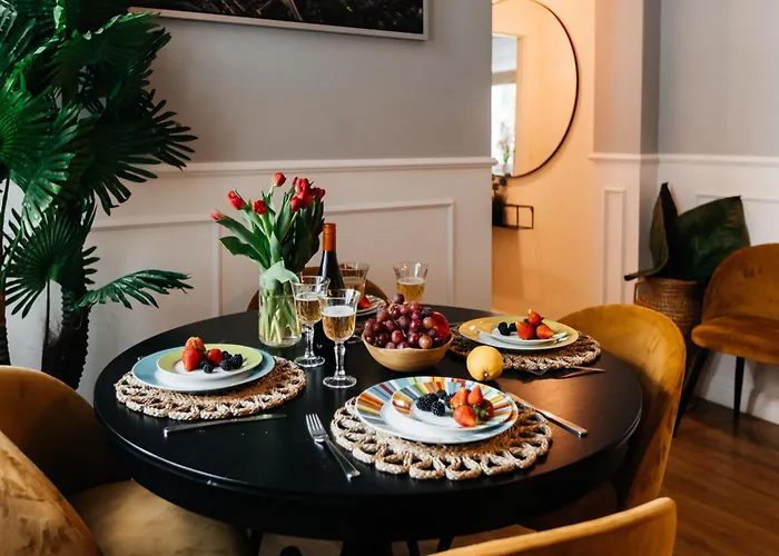 Maya's Flats & 69 - 3 In G