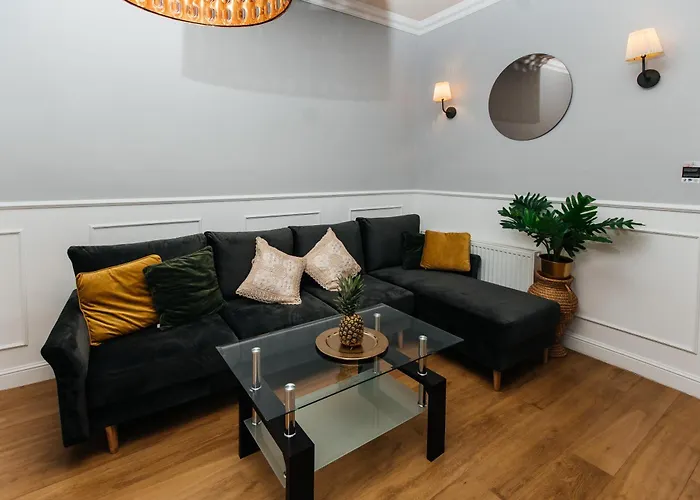 Maya's Flats & 69 - 3 In G Gdańsk