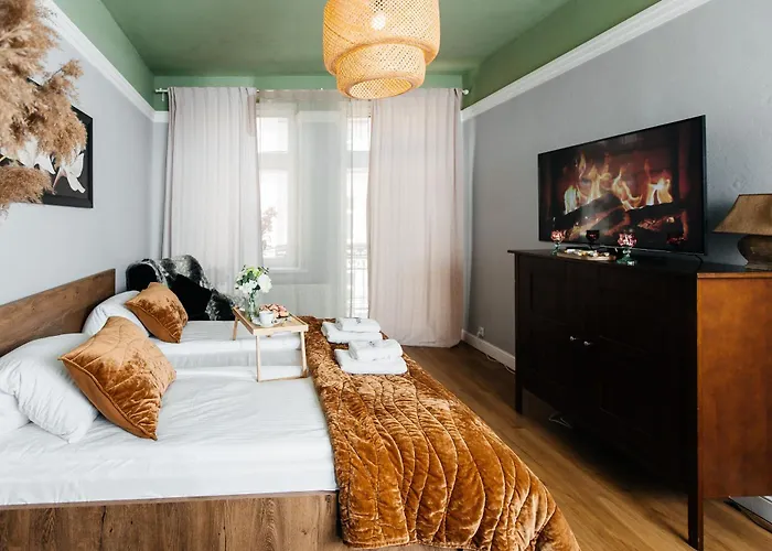 Maya's Flats & 69 - 3 In G * Gdańsk