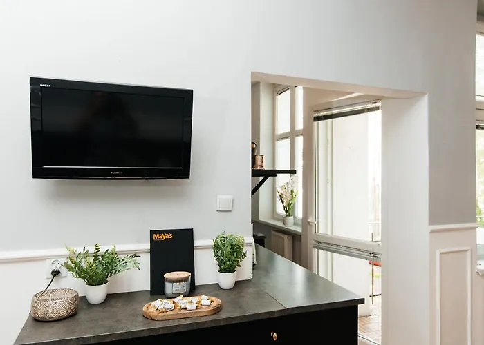 Maya's Flats & 69 - 3 In G