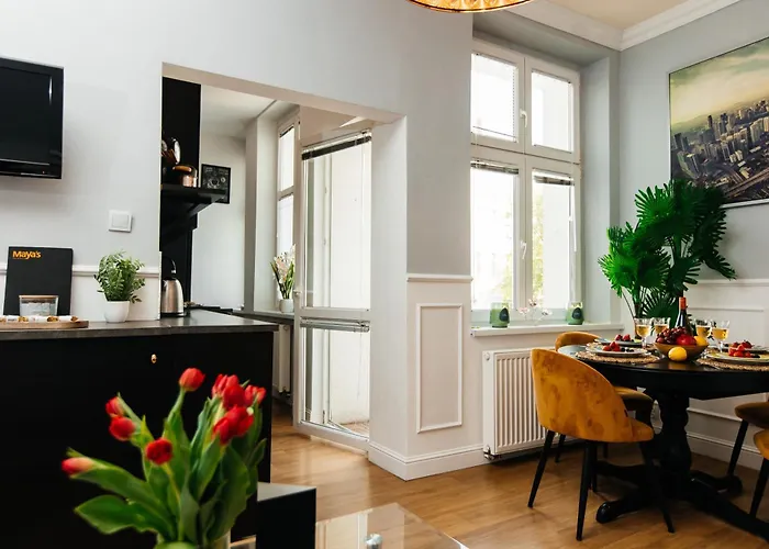 Maya's Flats & 69 - 3 In G *