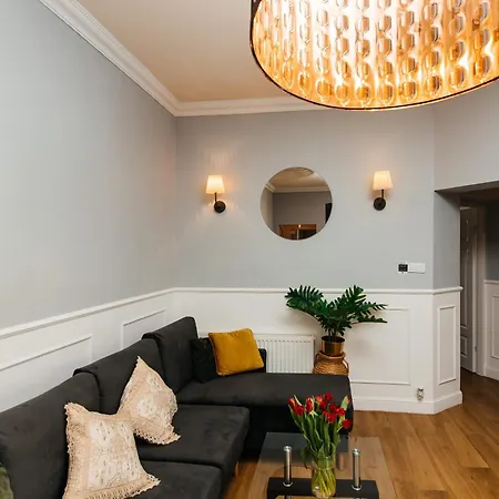 Maya's Flats & 69 - 3 In G